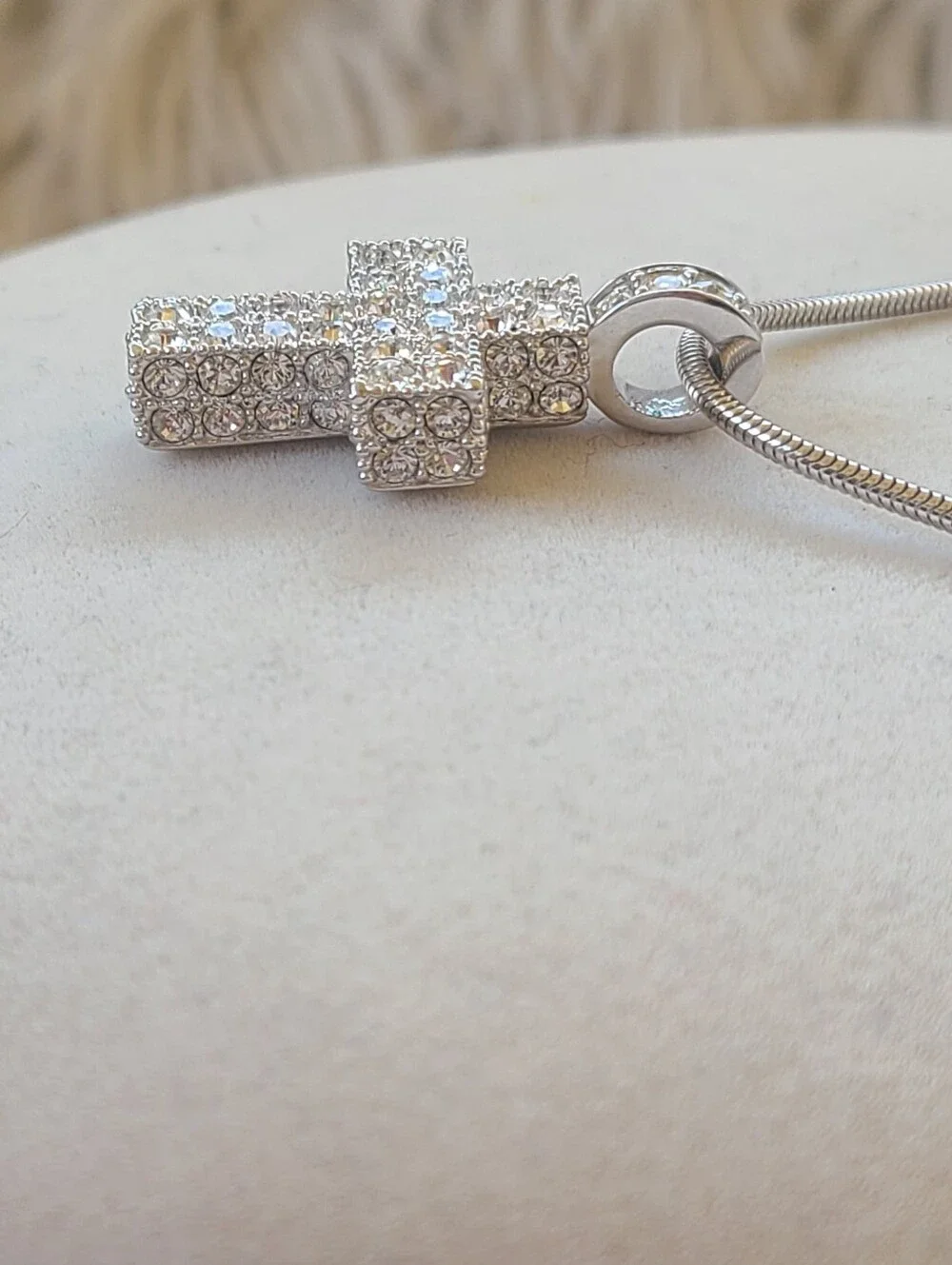 Swarovski Silver Toned Crystal Cross Pendant Necklace- Excellent Condition